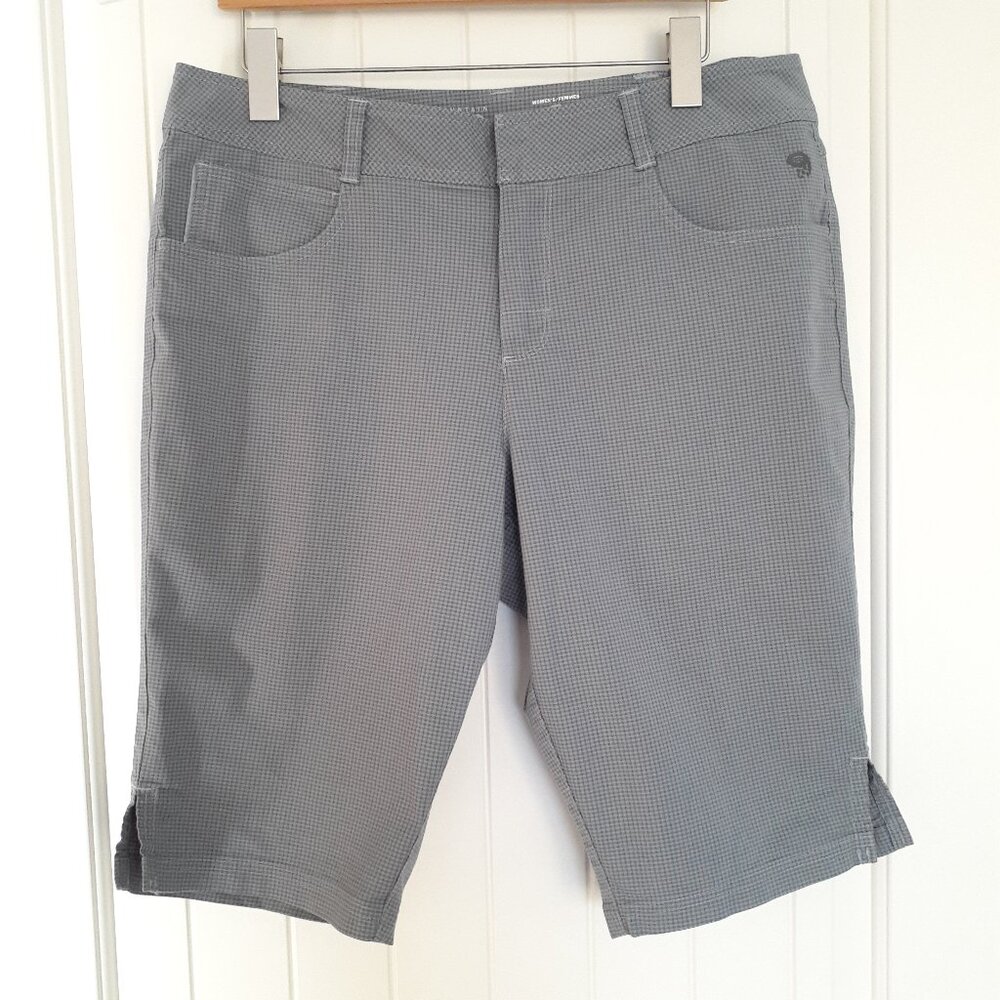 Mountain Hardwear Wandering Plaid Short in Graphite Gray Size 12